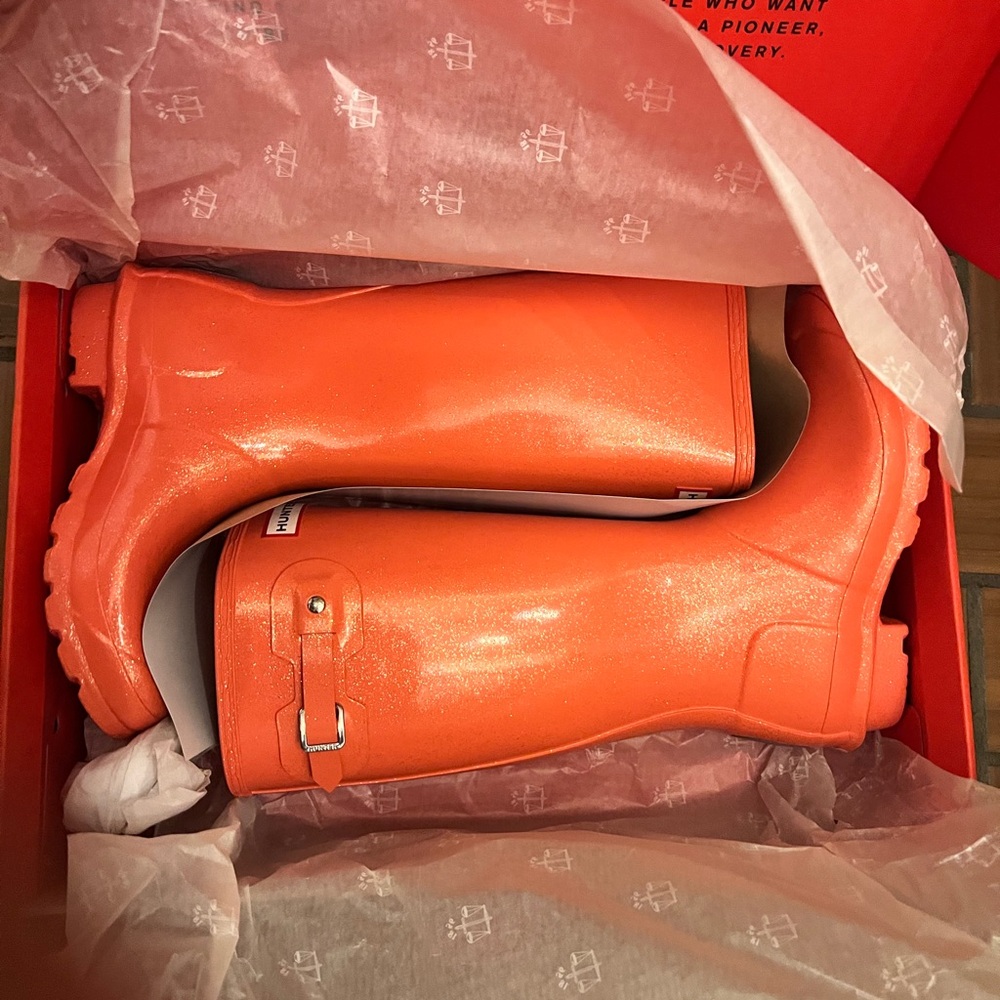 Coral and sliver gilter huter rain boots